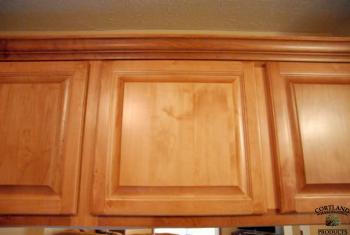 Crown Cabinet Topper